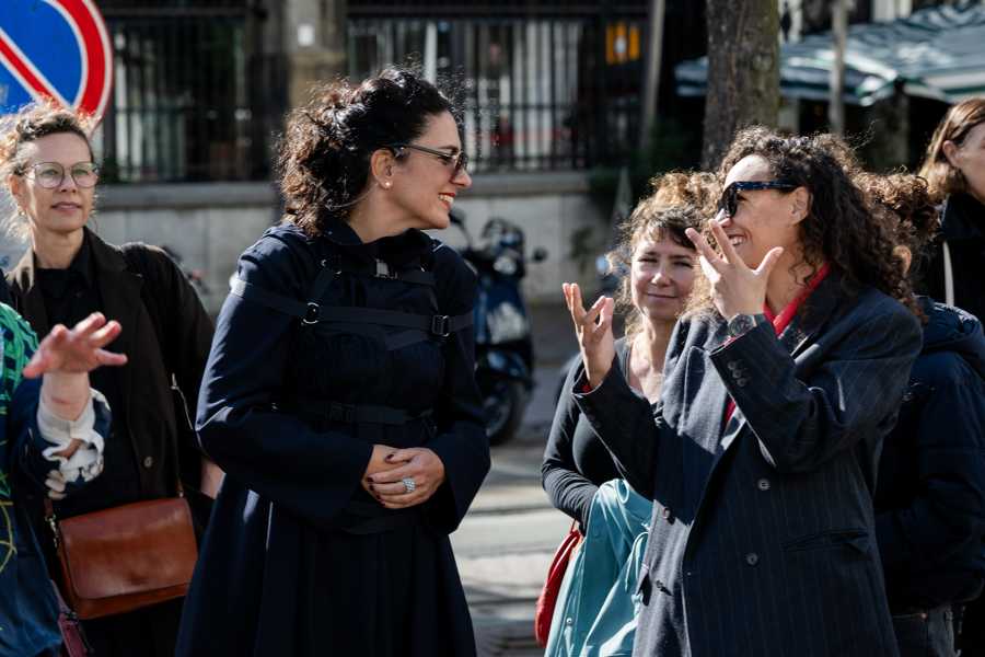 Onthulling Eylem Aladogan, foto: Sander Foederer, courtesy Stroom Den Haag