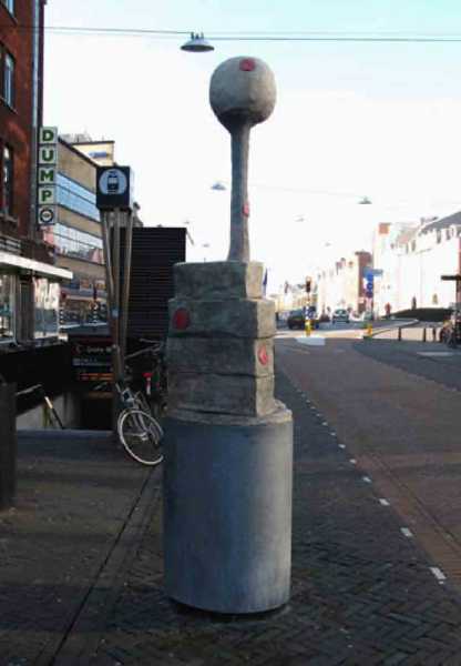 Arjanne van der Spek, 2005, Gisteren staat, Morgenstond, Beton met pigment foto: Renate Boere, Cas Marks, Laurens van der Pool