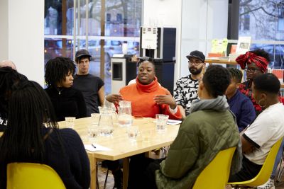 Round table with Camae Ayewa, Rasheedah Phillips, Rebecca Bellantoni, Shenece Oretha, Rabz Lansiquot and Imani Robinson foto: Tarona Leonora, courtesy Stroom Den Haag