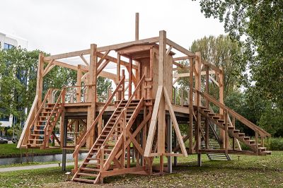 Sam Durant, 'Scaffold', Den Haag 2013 foto: © Ed Jansen, courtesy Stroom Den Haag
