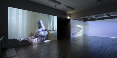 SHOW MORE, tentoonstellingsoverzicht bij Stroom Den Haag, 2015 foto: Gerrit Schreurs, courtesy Stroom Den Haag