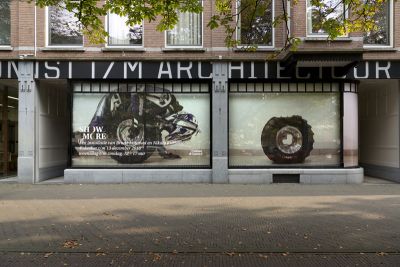 SHOW MORE, tentoonstellingsoverzicht bij Stroom Den Haag, 2015 foto: Gerrit Schreurs, courtesy Stroom Den Haag