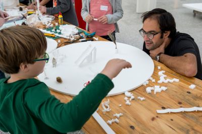 Workshop 'Mijn ideale speelplek', foto: Eric de Vries, courtesy Stroom Den Haag