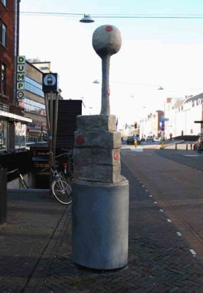 Arjanne van der Spek, 2005, Gisteren staat, Morgenstond, Beton met pigment foto: Renate Boere, Cas Marks, Laurens van der Pool