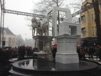 Onthulling Thorbecke monument door Mark Rutte en Jozias van Aartsen foto: Stroom Den Haag