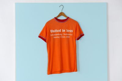 Peter Koole, 'United in loss', 2010-11 (linker deel tweeluik)) foto: Peter Hilz
